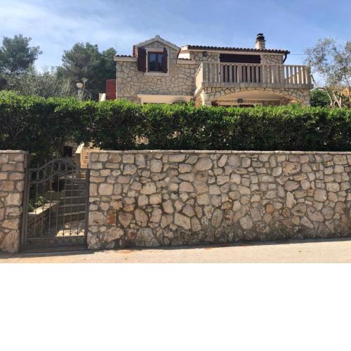 @Hvar Island Seaside Villa (1st row at seaside)