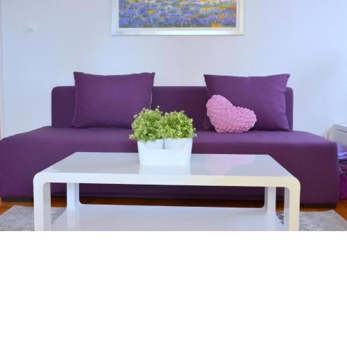 Iris beach apartments