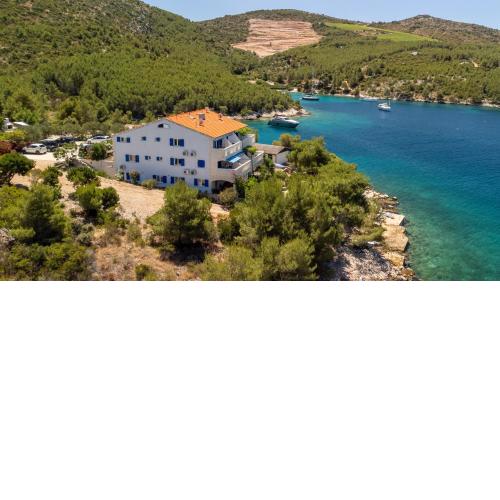 Island Breeze M - Hvar Villa