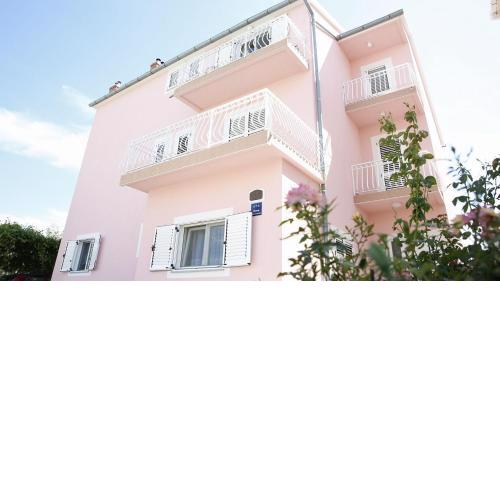 Ivic Apartments Vodice Croatia