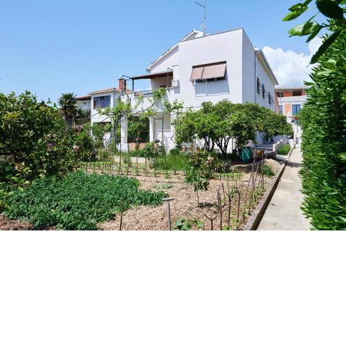 Joso and Diana Apartments