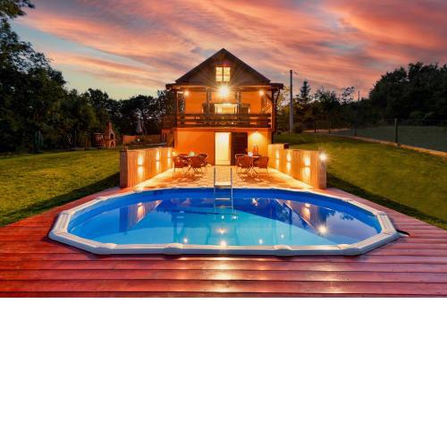 Jungle House with private pool and hot tub