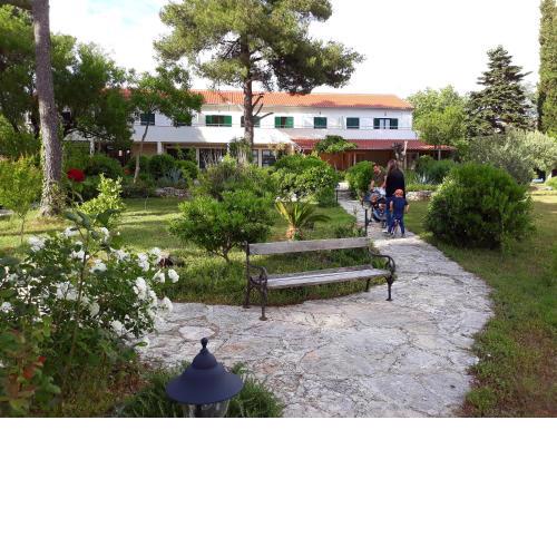 Kleine Hexe B&B Pension