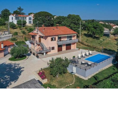 Kuca Legovic