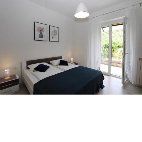 L APARTMENT