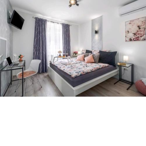 LESA room with private bathroom for 2 people