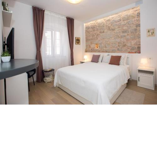 Liberty Town Center Rooms