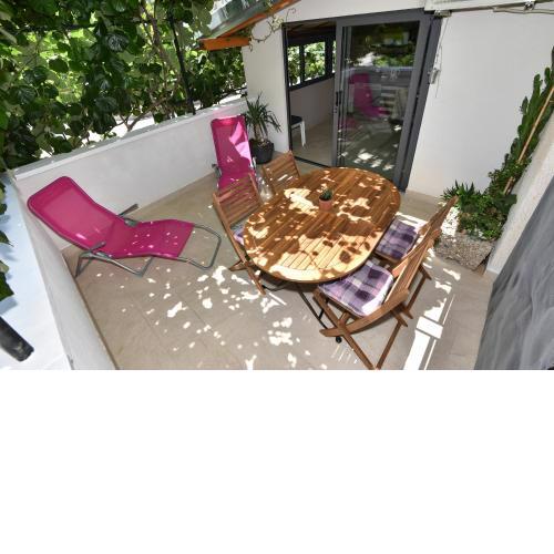 Little Monkey Apartment