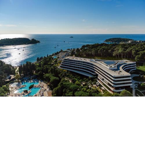 Lone Hotel by Maistra Collection