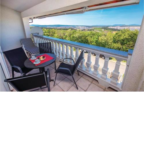 Lovely Apartment In Jadranovo With Kitchen
