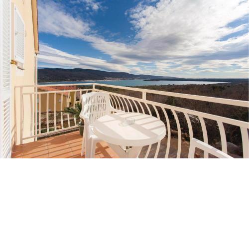 Lovely Apartment In Kornic With Wifi
