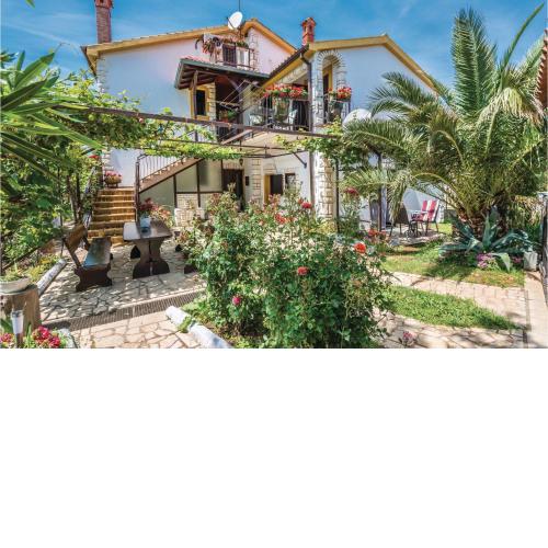 Lovely Apartment In Medulin With Wifi