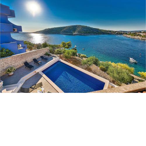 Lovely Apartment In Razanj