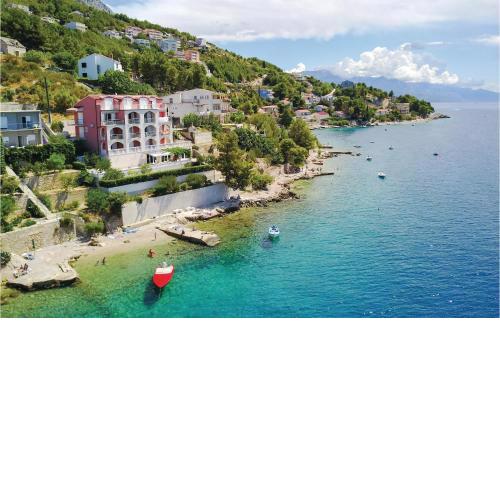Lovely Apartment In Stanici With House Sea View