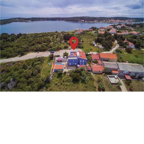 Lovely Apartment In Veli Rat With House Sea View