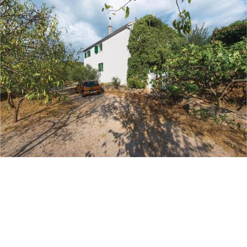 Lovely Apartment In Zaton With Wifi