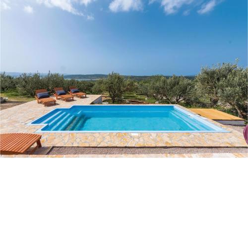 Lovely Home In Donje Polje With House Sea View
