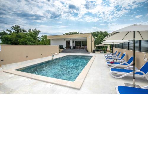 Lovely Home In Labin With Wifi