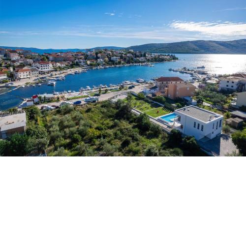 Lovely Home In Seget Vranjica With House Sea View