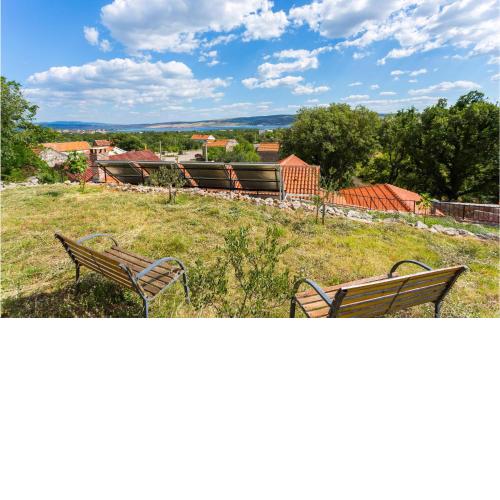 Lovely Home In Starigrad With Kitchen