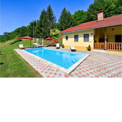 Lovely Home In Tuhelj With Sauna