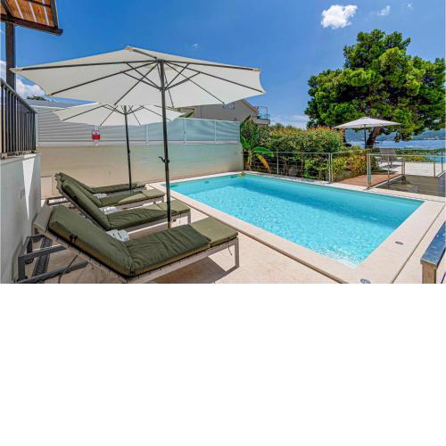 Lovely Home In Viganj With Outdoor Swimming Pool