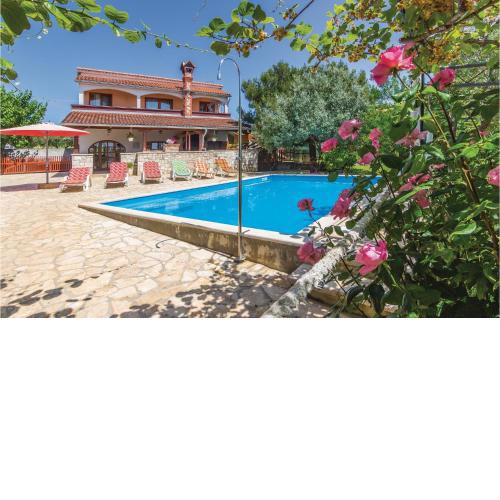 Lovely Home In Vodnjan
