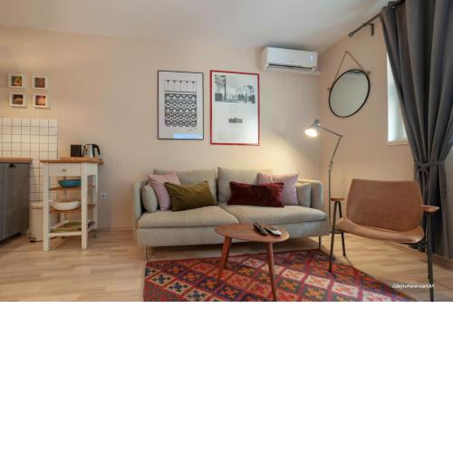 Luciana's city centre hideout
