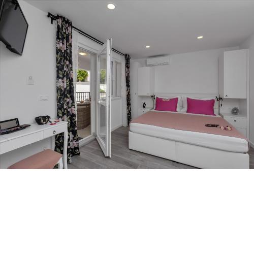 Luxurious studio apartment Jube
