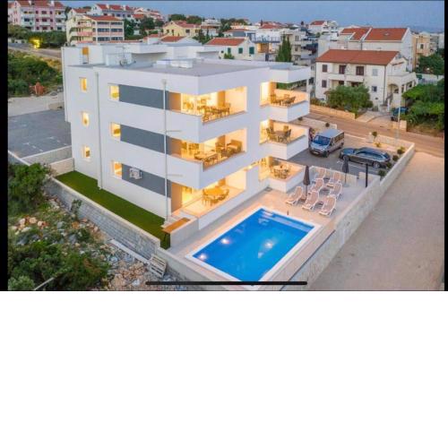 Luxury Apartment Majda with a pool