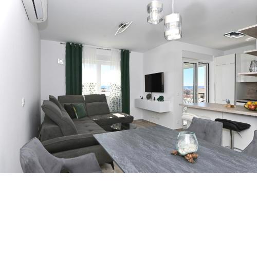 Luxury Apartment White Crystal