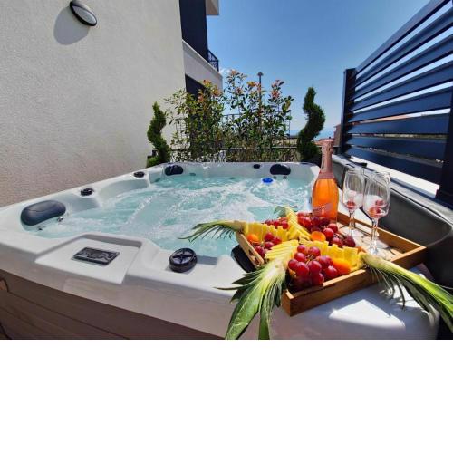 Luxury Apartments Karigo