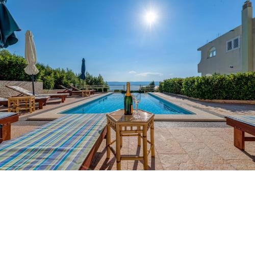 Luxury Apartments Tafra