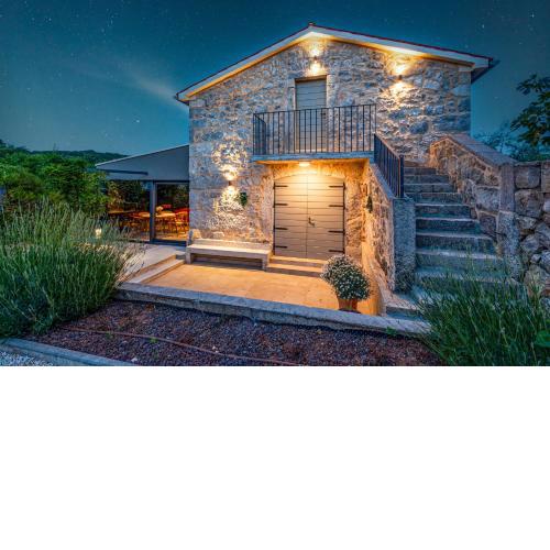 Luxury Jerini Barn