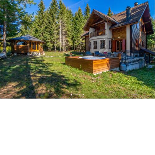 Luxury Love Chalet