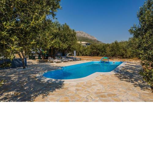 Luxury private villa complex with pool and jacuzzi