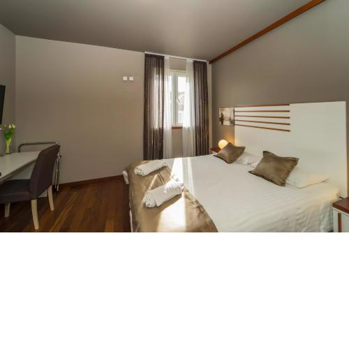 Luxury Rooms and Apartment Silente Bacvice