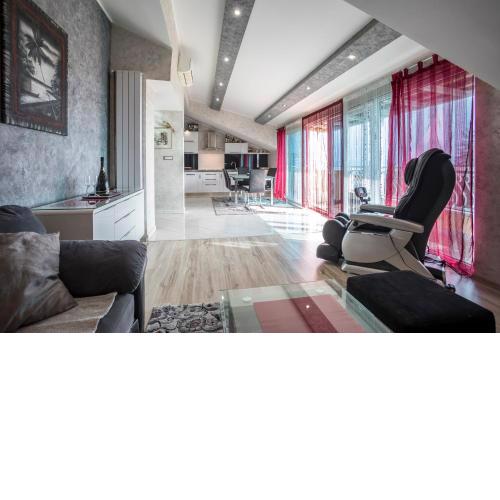 Luxury spacious apt near Znjan beach w sea view