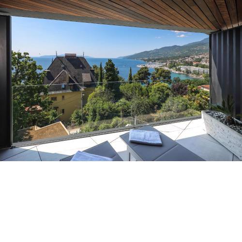 Luxury twin apartments Opatija