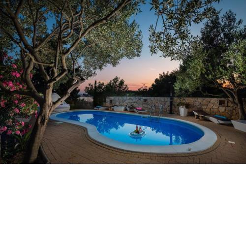 Luxury Villa Bella Vista with Swimming Pool