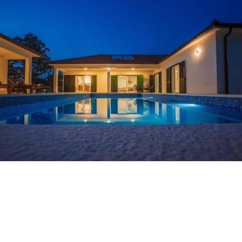 luxury villa dubravka - heated pool & suitable for disabled