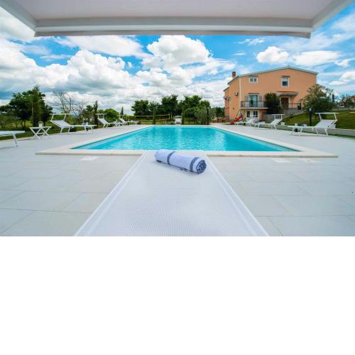 Luxury Villa Maria with large pool