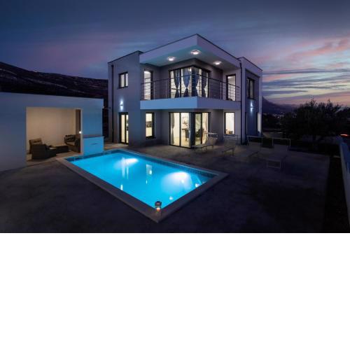 Luxury Villa Marion