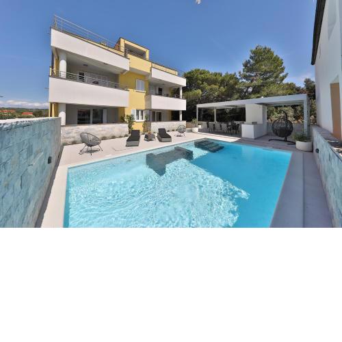 Luxury Villa Nada with Pool