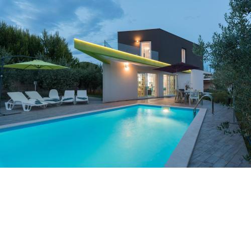 Luxury villa Nika with pool near the beach, extra pool heating available