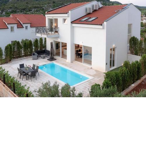 Luxury villa with a swimming pool Hvar - 15992