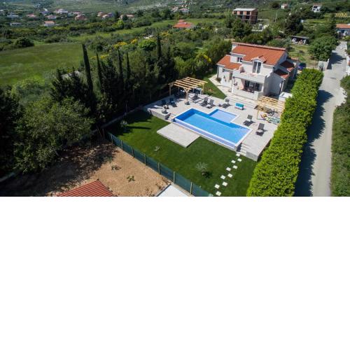 Luxury villa with a swimming pool Plano, Trogir - 20902