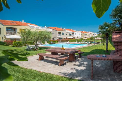 Maj Premium Residence