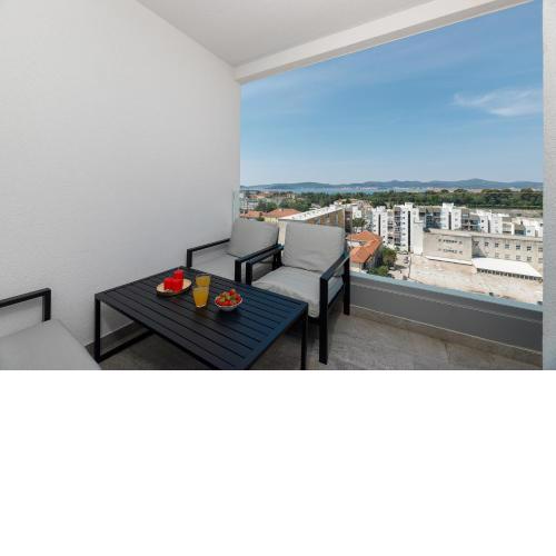 MALO Zadar Center - Rooftop, WiFi, Parking