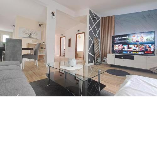 Maria Apartments
